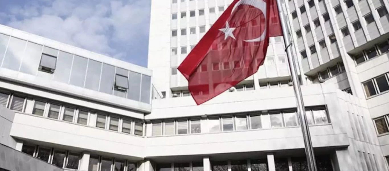«Βόμβα» από λοιμωξιολόγο της Τουρκίας: «Τα κρούσματα κορωνοϊού είναι τουλάχιστον 600.000, ίσως και 900.000»